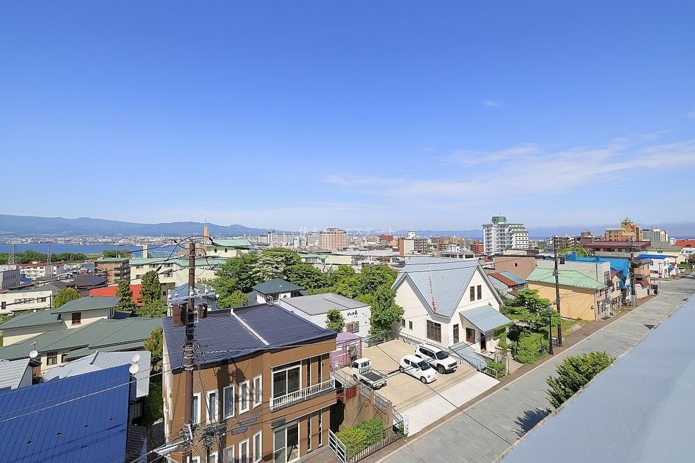 屋上からの眺め 函館市街を見渡すことができ、夏には花火も鑑賞できます